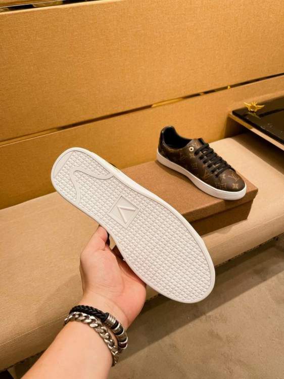 Picture of Louis Vuitton Shoes _SKULVsz38-44mnf031115269